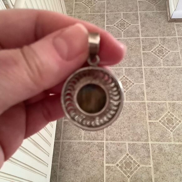 sterling SILVER 925 ROUND LABRADORITE STONE PENDANT - Picture 5 of 7